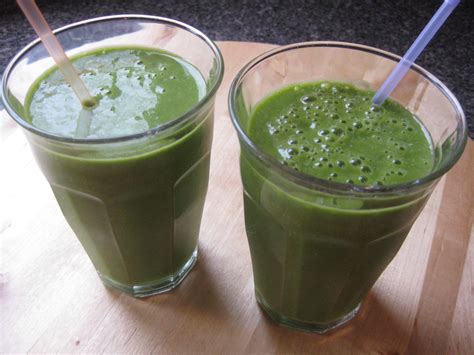 Harvest Fruit Green Smoothie – Kara's Favourite Recipes