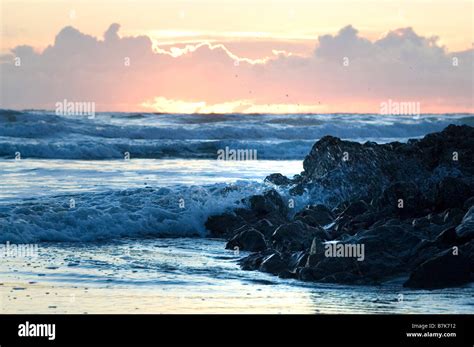 Sunset, Chesterman Beach, Tofino, Vancouver Island, BC Stock Photo - Alamy