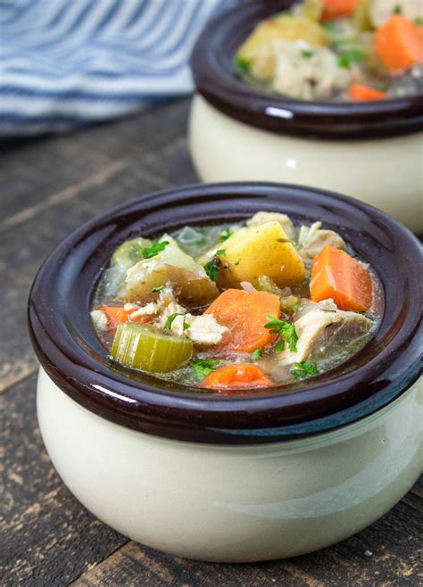 Hearty Chicken Stew In A Slow Cooker | RecipeLion.com