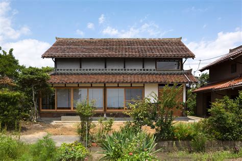 20 Spectacular Asian Home Exterior Designs You'll Adore