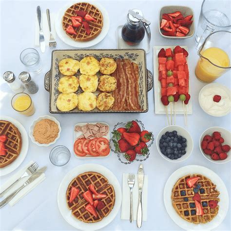 Sunday Brunch - The Beautifulcircus.com