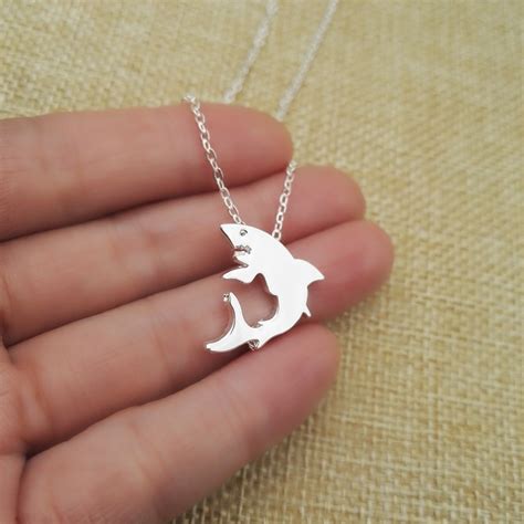 "Little Shark" Shark Necklace Silver – sharksoul