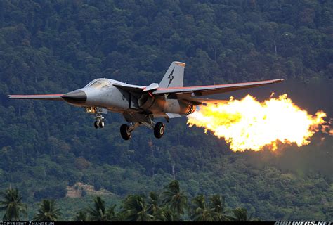 General Dynamics F-111C Aardvark - Australia - Air Force | Aviation ...