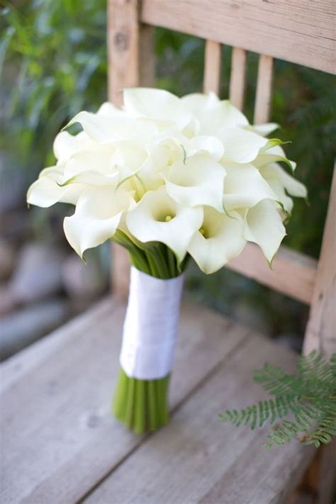 White Calla Lily Wedding Bouquets Showing Simple and Classic Impression ...