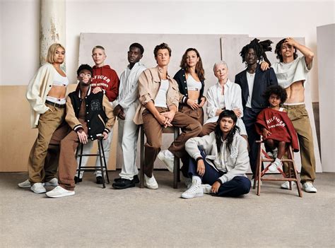 TOMMY HILFIGER AND SHAWN MENDES COLLABORATE ON A COLLECTION FOR A ...