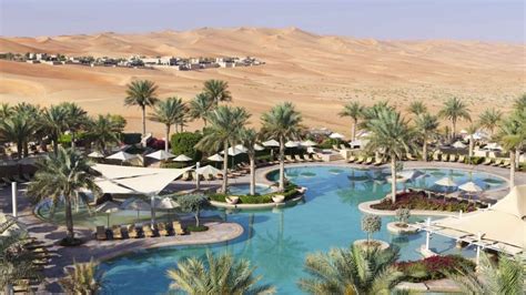 Luxury at the world's most beautiful desert oasis Hotel Swimming Pool ...