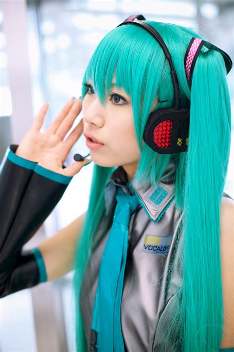 HQ Hatsune Miku cosplay footage – Mikufan.com