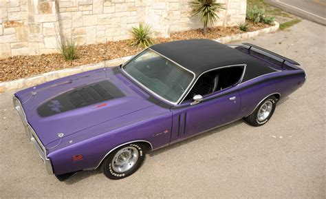 1971 Dodge Charger R/T. Plum Crazy 440/6. [OC][4256x2598] via Classy ...