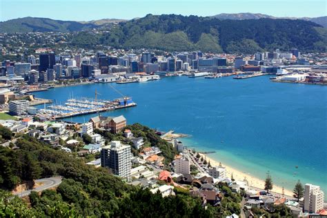 Wellington City & Harbour - Geographic Media