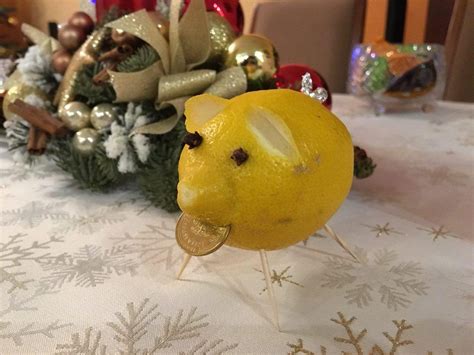 Lemon Pigs Are the World’s Newest New Year’s Tradition - Gastro Obscura