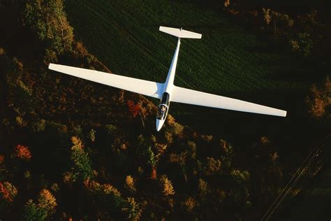 Airplane - Jet, Propeller, Glider | Britannica