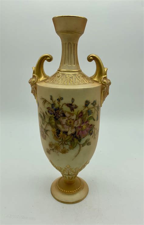 Antiques Atlas - Antique Royal Worcester Pedestal Vase Circa 1913 ...