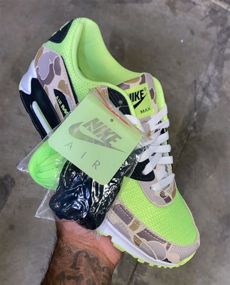 Nike Air Max 90 Volt Ghost Green Duck Camo CW4039-300 Release Date - SBD