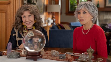 'Grace and Frankie': Jane Fonda & Lily Tomlin Crack Up in Season 7 ...