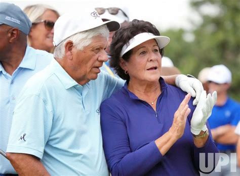 Photo: Golfers Lee Travino and Nancy Lopez - SLP2022091001 - UPI.com