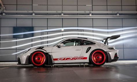 2022 Porsche 911 GT3 RS Debuts As A Road-Legal Monster