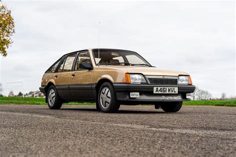 White Gold: The Vauxhall Cavalier SRi was 'a damn good car' | Hagerty UK