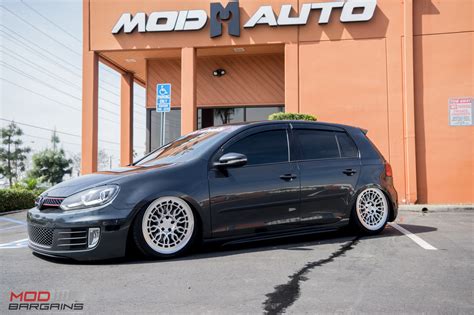 Quick Snap: Slammed VW Golf GTI Mk6 on Radi8 Wheels