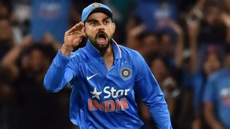 Why did Virat Kohli get angry at his own fans? VIDEO goes viral ...