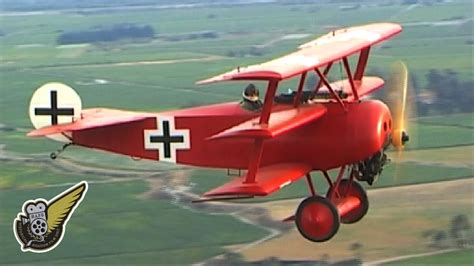 WW1: Manfred v. Richthofen's Red Fokker Dr.1 Triplane - YouTube