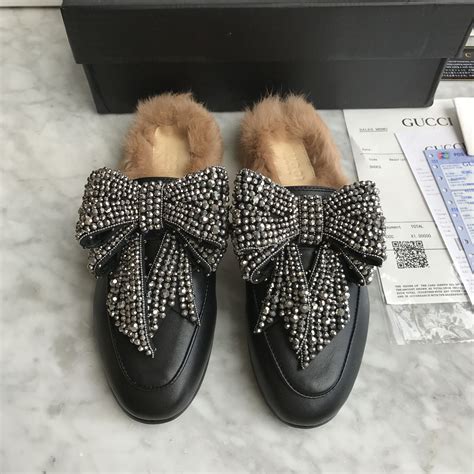 Gucci woman shoes bow tie with stones design fur slippers | Bow shoes ...