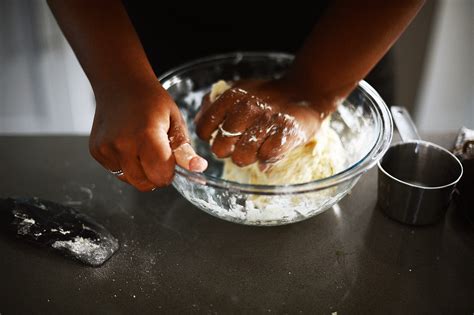 alex cooking dinner (28/100) — KAREN WALROND :: CHOOKOOLOONKS