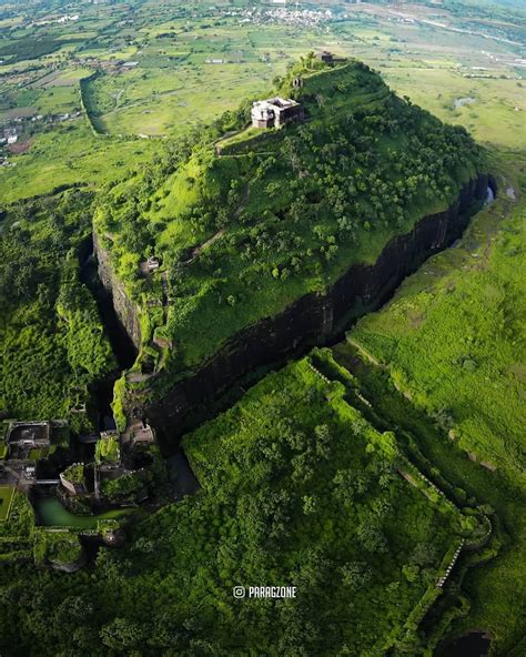 Devgiri Fort near Aurangabad | Walking in nature, Landscape photos ...