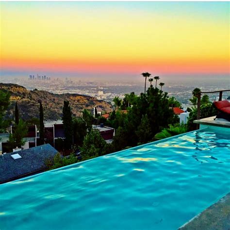 Sunset in Hollywood Hills - California 💖💖💖 Picture by @timothysykes ...