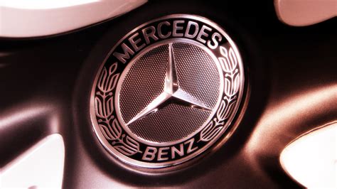 Logo & Logo Wallpaper Collection: MERCEDES BENZ LOGO WALLPAPER - 1