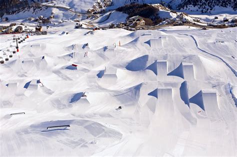 LIVIGNO MOTTOLINO SNOWPARK IS 100% OPEN - World Snowboard Guide