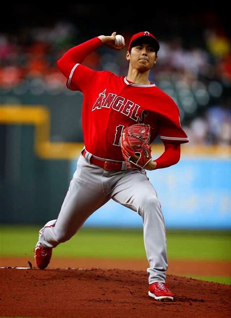 Shohei Ohtani 大谷翔平⚾️ | Marlins baseball, Baseball hitting, Sports