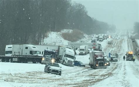 Winter storm slams Tennessee, Kentucky - CBS News