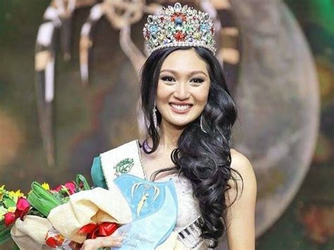 Physicist from Manila wins Miss Philippines Earth crown