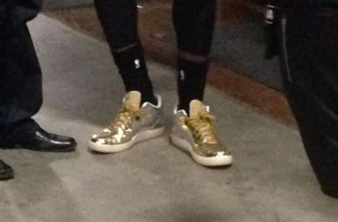 NBA Finals: LeBron James has gold shoes that are amazing (Photo)