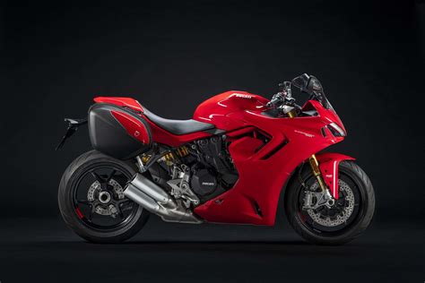 A Facelift and More for the 2021 Ducati SuperSport 950 - Asphalt & Rubber