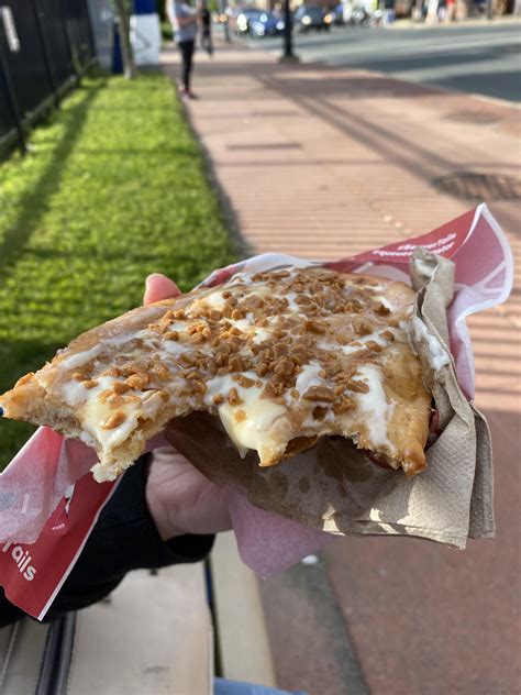 [I ate] a BeaverTail : r/food