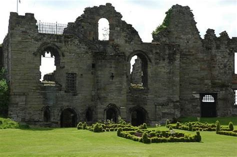 The Ghosts of Tutbury Castle, Staffordshire | Haunted Rooms®