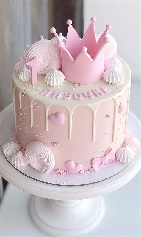 Pretty Cake Decorating Designs We’ve Bookmarked : Pink Princess Crown ...