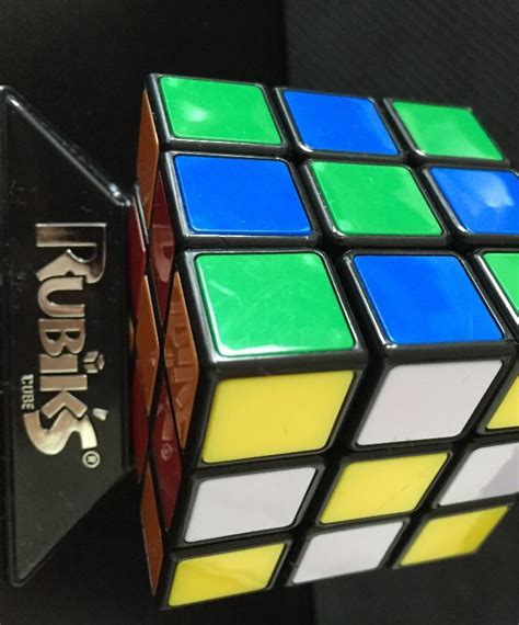 Checkerboard Pattern on Your Rubik's Cube : 7 Steps - Instructables