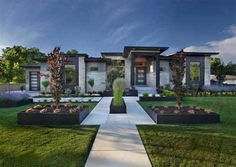 20 Spectacular Residential Landscape Design - Home Decoration and ...