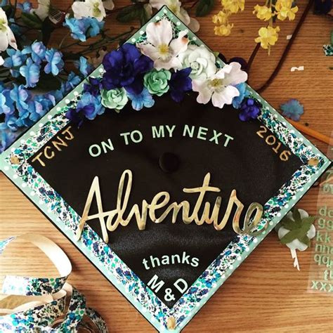 65+ Gorgeous Graduation Cap Decoration Ideas - Listing More