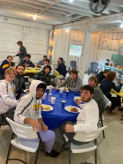 Kirtland football: Breakfast tradition now a must for the state-bound ...