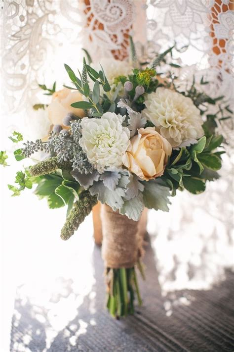 How to create a rustic bridal bouquet!