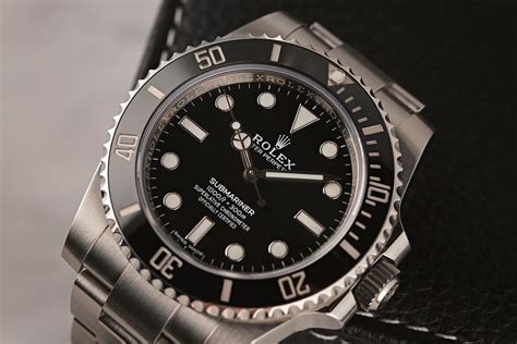 How Much Is a Rolex Submariner? | Bob's Watches