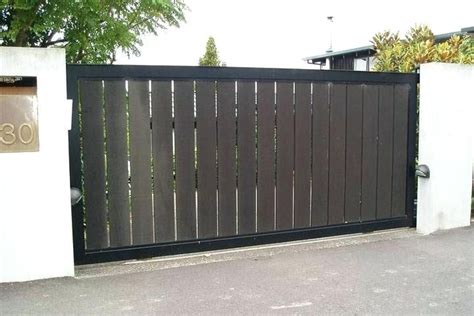 10 Simple and Best Sliding Gate Designs For Homes | Fence design, Gate ...