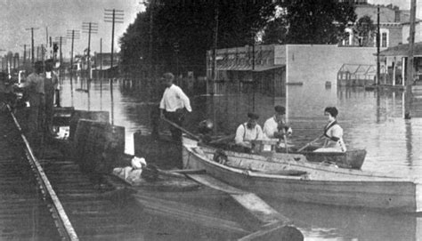 Downtown Tallulah, LA, following the flood of 1912 | Louisiana history ...