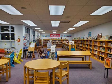 Rent a Library (Small) in Orlando FL 32703