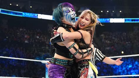 Asuka Reacts To Kabuki Warriors Reunion On WWE SmackDown - WrestleTalk