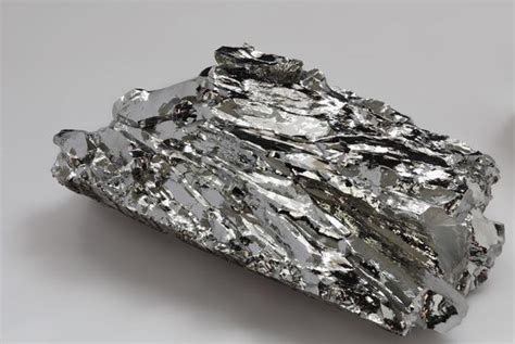 Rhodium Facts, Symbol, Discovery, Properties, Uses