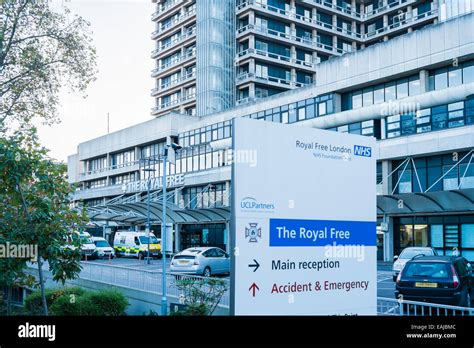 The royal free hospital hampstead london hi-res stock photography and ...